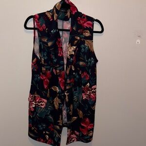 Floral Print Sleeveless Blouse